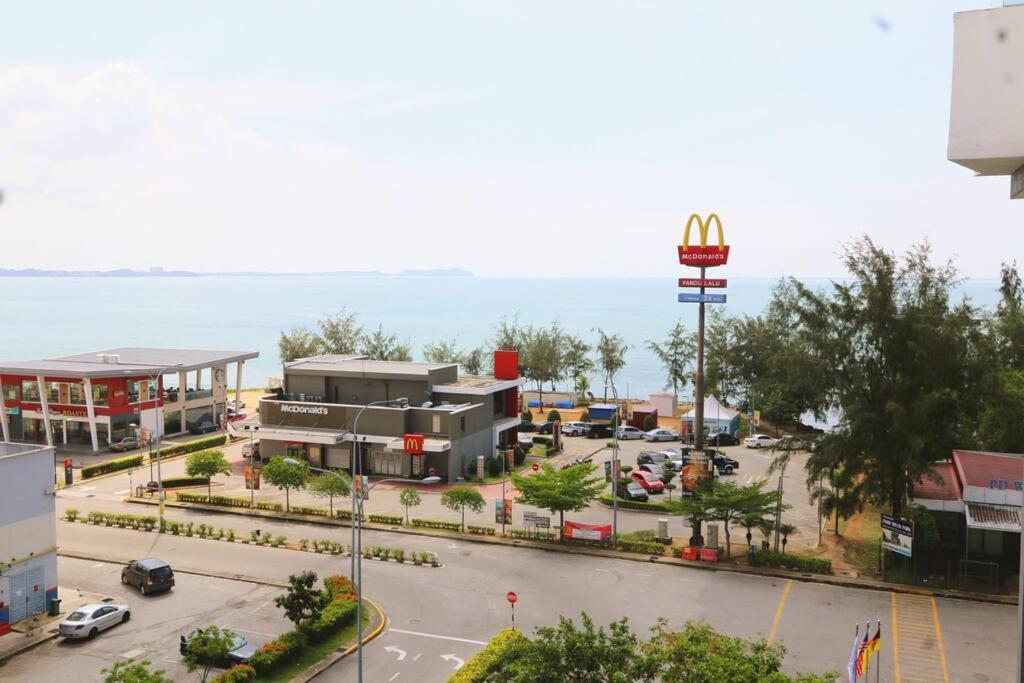 Pd D'Wharf Amazing Seaview Suite 9 Port Dickson Extérieur photo